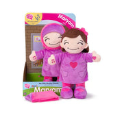 Roze pluche Muslim-pop Maryam in hartjesjurk en bijpassende hijab voor little Muslim friends